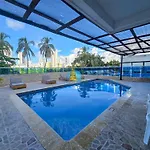 Aparta Estudio con Balcón y Vista